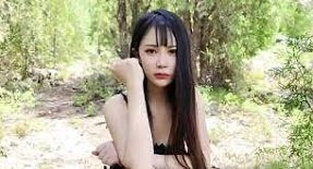 Các ông bố không chịu được các cô mẫu giáo ăn mặc gợi cảm